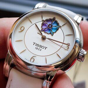TISSOT White Mother of Pearl Ladies Watch (Like New!)